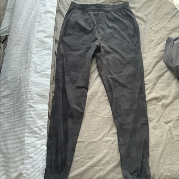 Men’s Lululemon Camo Joggers